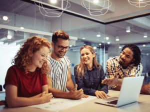 Interner Mitarbeiter-Newsletter: Ein effektives Kommunikationsmittel für Unternehmen Interner Mitarbeiter-Newsletter: Ein effektives Kommunikationsmittel für Unternehmen