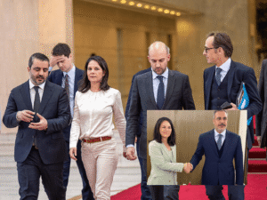 Baerbocks Syrien-Handschlag: Alles was Sie wissen müssen! baerbock syrien handschlag