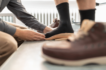 Wie orthopädische Schuhe nach Maß Ihre Fußgesundheit nachhaltig verbessern Fußgesundheit nachhaltig verbessern